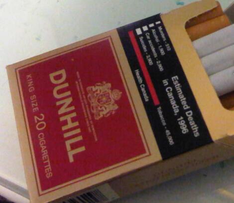 窗外烟花璀璨，岁月静好时光|低价香烟网