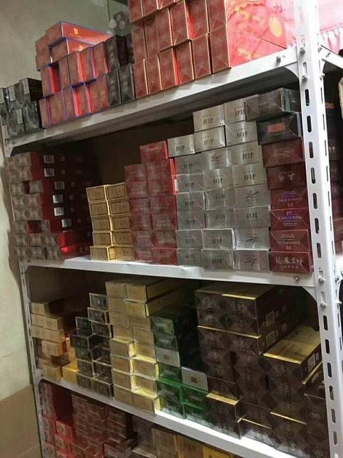 晚上卖香烟正品批发(半夜哪里卖烟)